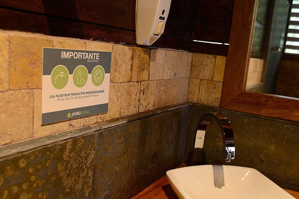 Jamu Lodge Puerto Montufar Zewnętrze zdjęcie