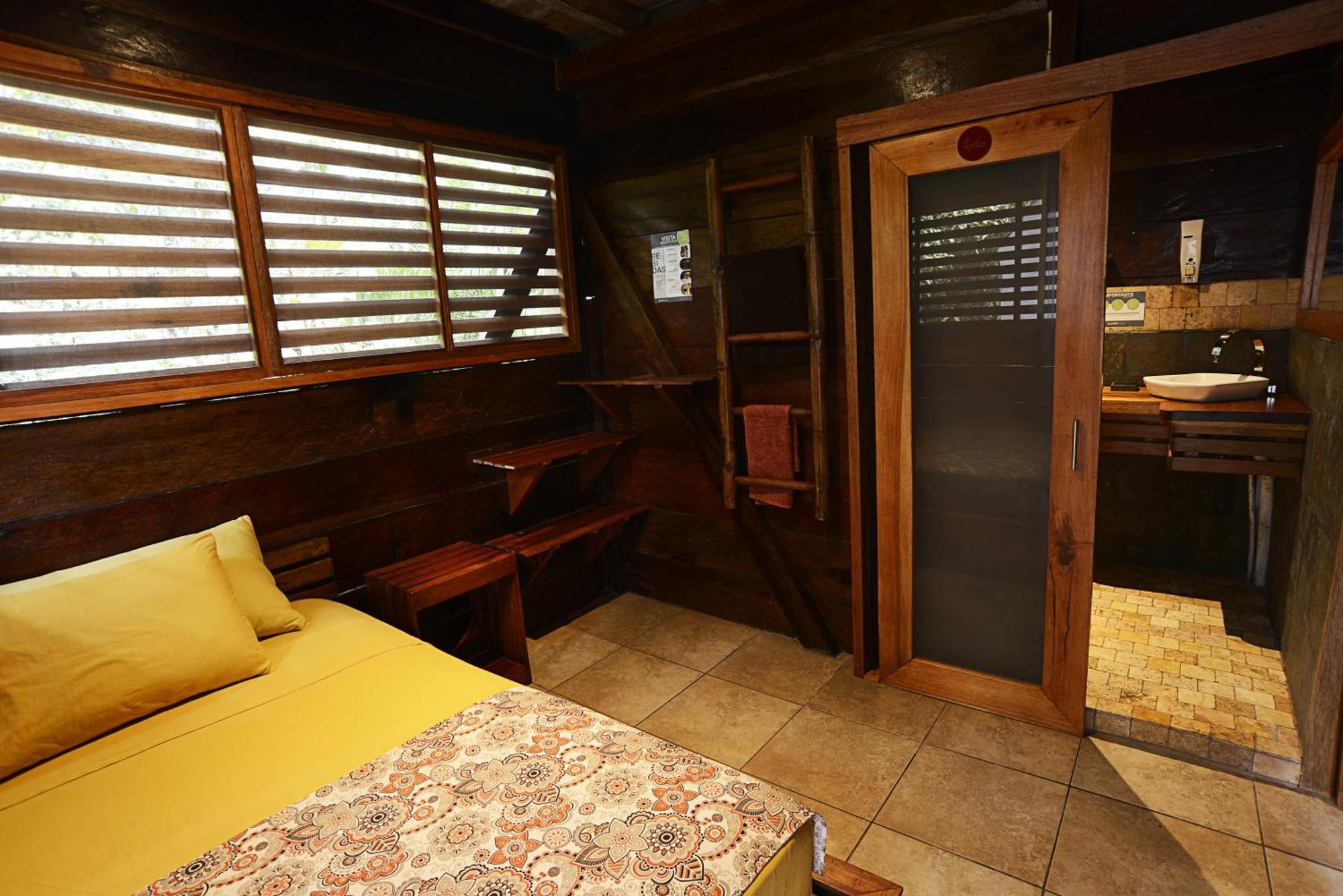 Jamu Lodge Puerto Montufar Zewnętrze zdjęcie